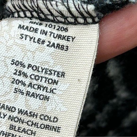 Soft Surroundings Alma Pullover Sweater - Picture 6 of 9